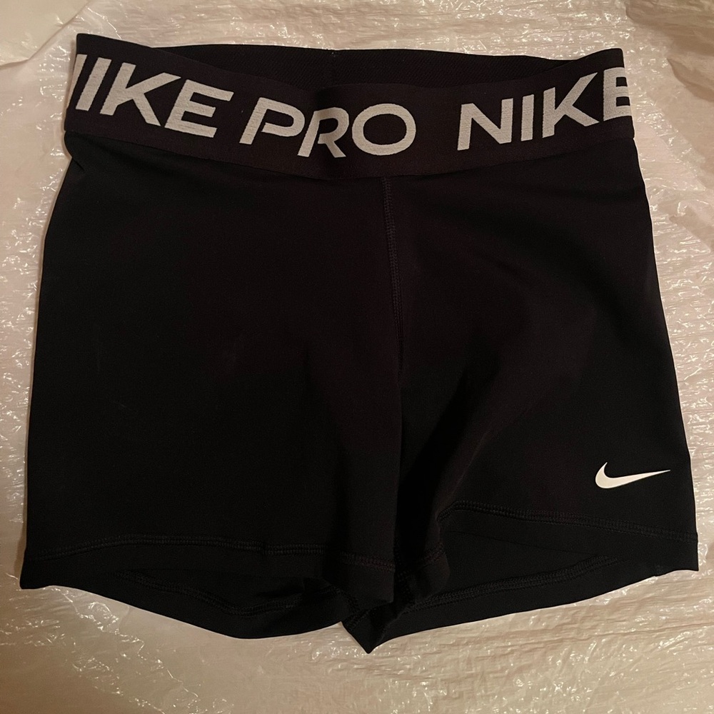 3” Nike Pros